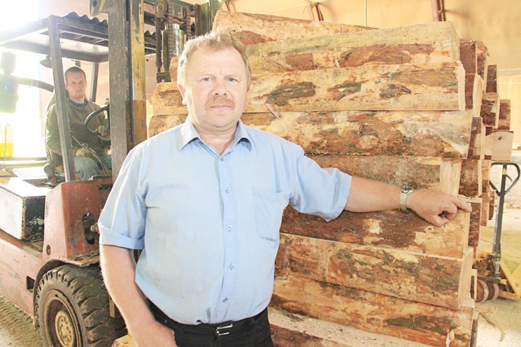 Druvienas pagasta SIA “IMU” īpašnieks Imants Reimandovs uzskata, ka šobrīd ir drošāk uzticēties vienam ražošanas veidam. 
Autors: Gatis Bogdanovs