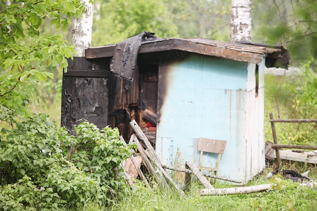Gulbenē, Blaumaņa ielā, otrdien sadega dārza mājiņa.
Autors: Gatis Bogdanovs