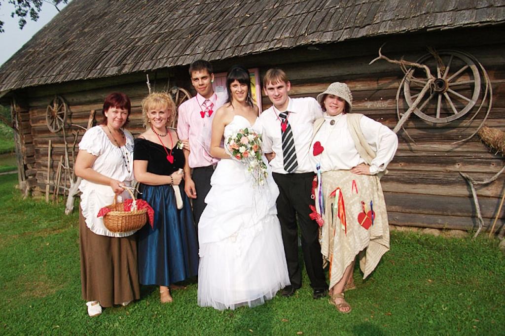 Autors: No personiskā albuma