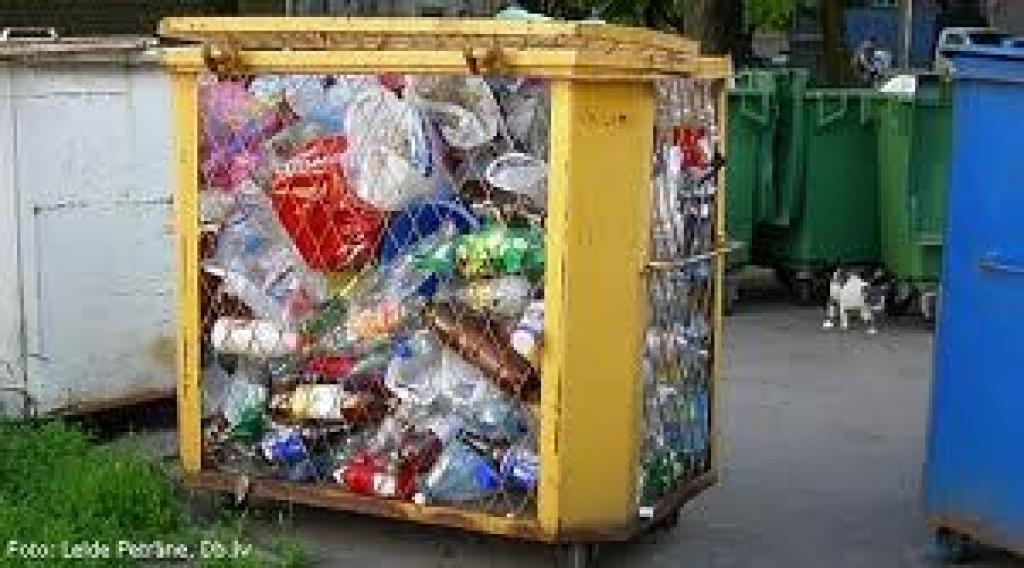 Autors: No interneta