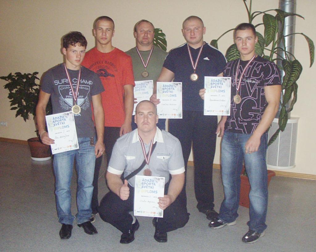 Autors: No personiskā albuma