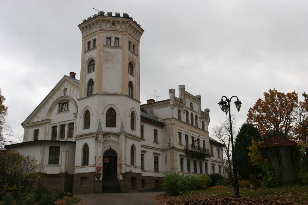 Līdz pagājušajai nedēļai piļu un muižu apceļošanas akcijas laikā Lizuma pilī bija viesojies jau 101 dalībnieks.
Autors: Gatis Bogdanovs (no arhīva)