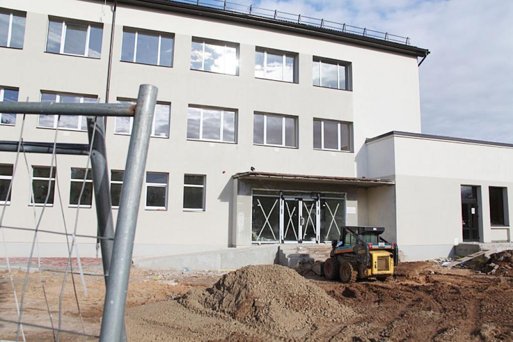 Pilsētā vēlēšanu iecirknis atradīsies Gulbenes kultūras centrā. Lai arī rekonstrukcijas darbi vēl nav līdz galam pabeigti, vēlēšanu iecirknis uz citu vietu netiks pārcelts.
Autors: Gatis Bogdanovs 