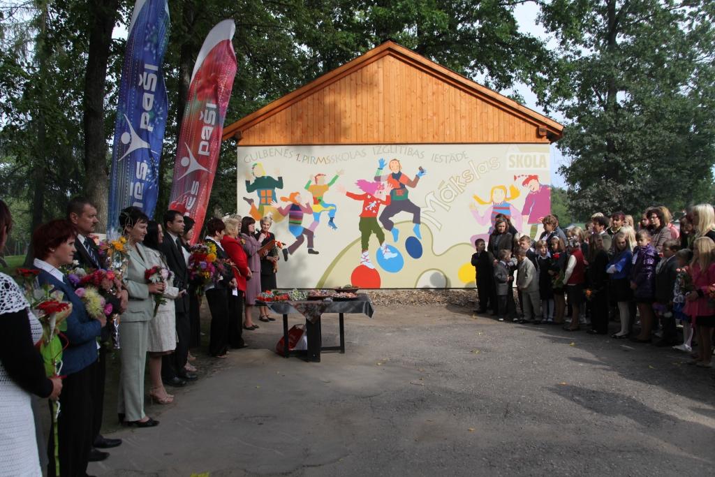 Mākslas skolas projekts - sienas gleznojums 