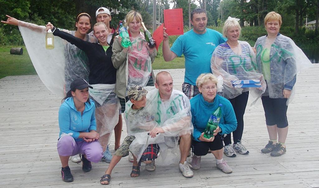 Sporta spēļu uzvarētāji – Beļavas pagasta pārvaldes komanda.
Autors: No personiskā albuma