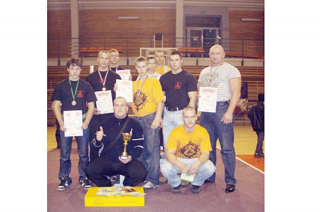 Autors: No personiskā albuma