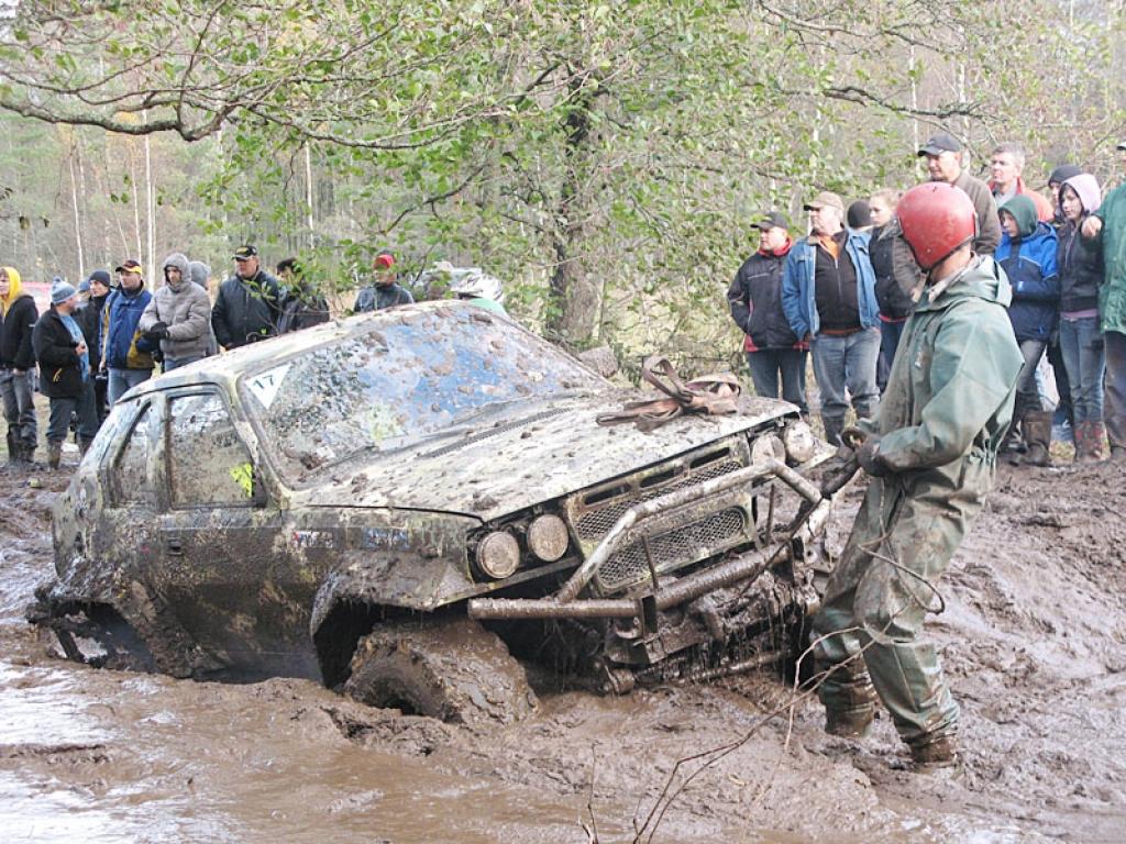 Sacensībās kā vienīgā gulbeniešu ekipāža šoreiz startēja Valdis Ločmelis un Kārlis Birznieks, kuri arī izcīnīja 1.vietu 