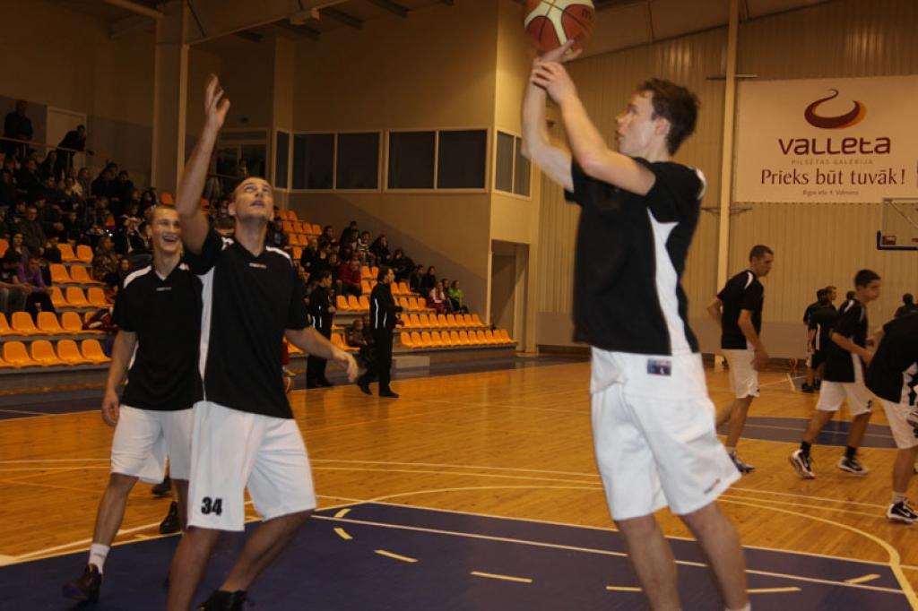 Buki pirms spēles ar līvāniešiem.
Autors: Gatis Bogdanovs