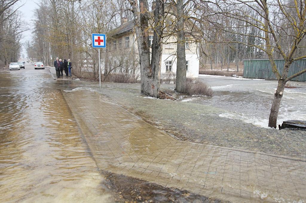 Tā šopavasar plūdu laikā izskatījās Brīvības iela.
Autors: Gatis Bogdanovs (no arhīva)