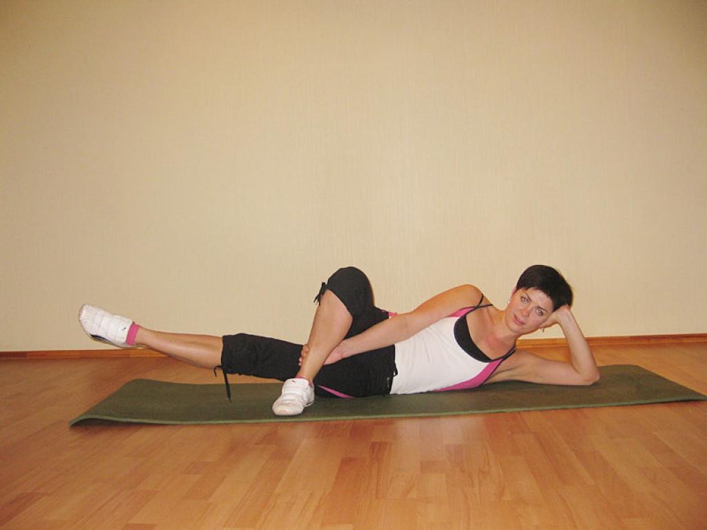 “Veselības uzturēšanai vismaz divreiz nedēļā vajadzētu stundu veltīt klasiskajai aerobikai,” iesaka aerobikas trenere Oniksa Balode. 
Autors: Pārsla Konrāde