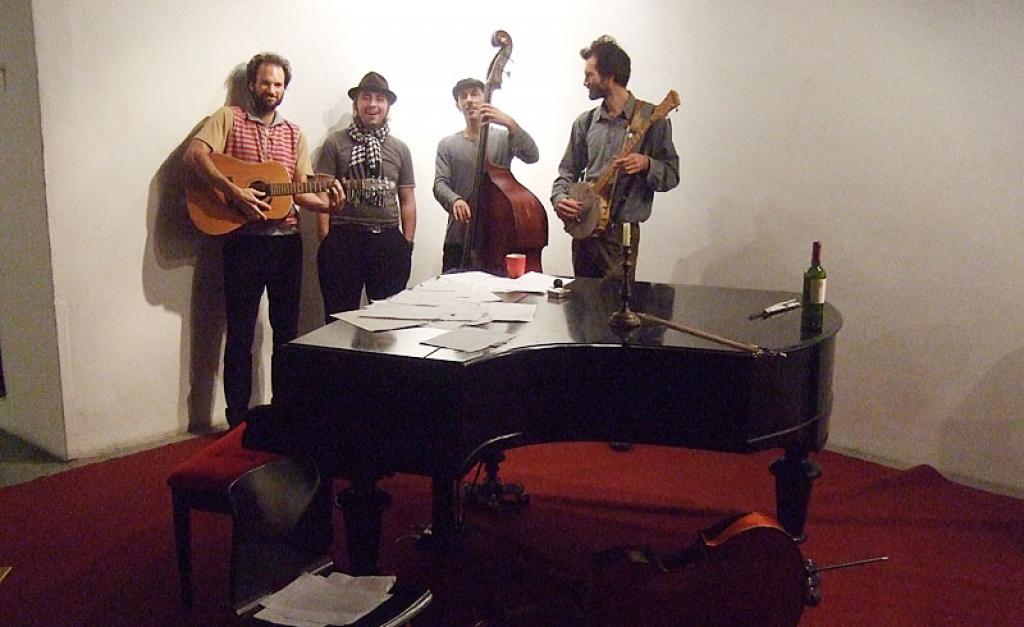 Autors: No personiskā albuma