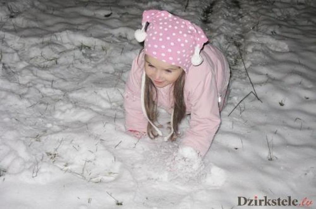 1. un 2. foto: Aija Konrāde.
3. foto: Valda Tirziņa.
4. foto: Indra Kiseļova.
5. foto: Evita Zeiļuka.
6.,7. foto: Karīna Roga.
8., 9. foto: Ojārs Tirziņš.
10., 11. foto: Kristīne Puķe.
12., 13. foto: Indra Kiseļova.
14., 15., 16. foto:...