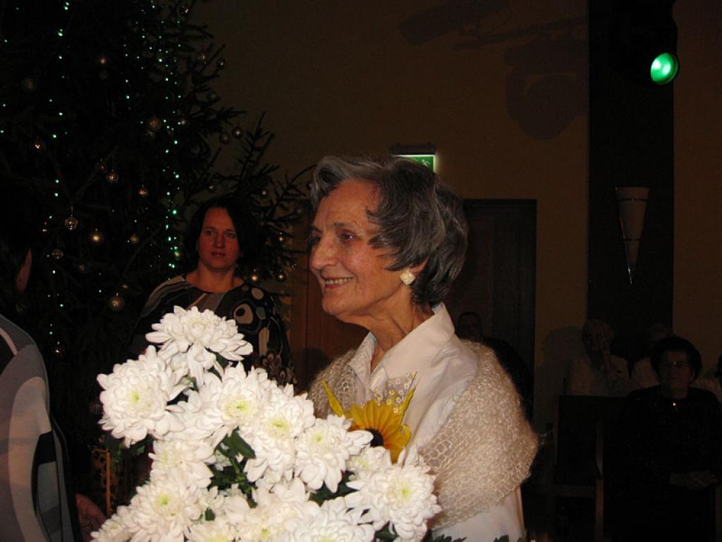 Pasākums bija veltīts arī līnijdeju grupu “Leno” un “Junora” vadītājas Leonoras Meņķes astoņdesmitajai dzimšanas dienai.
Autors: Malda Ilgaža