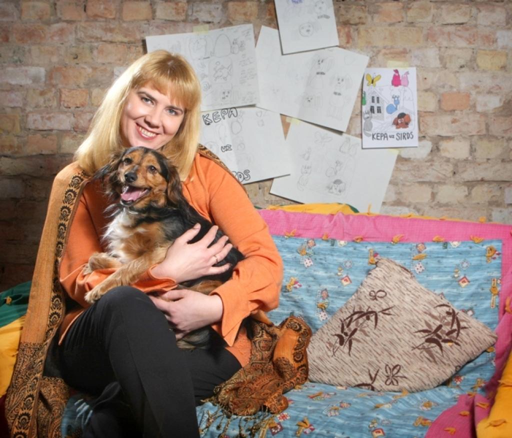 Raidījumu vadīs Sendija Burka kopā ar savu mīluli - sunīti Riku. 
Autors: Ervīns Links