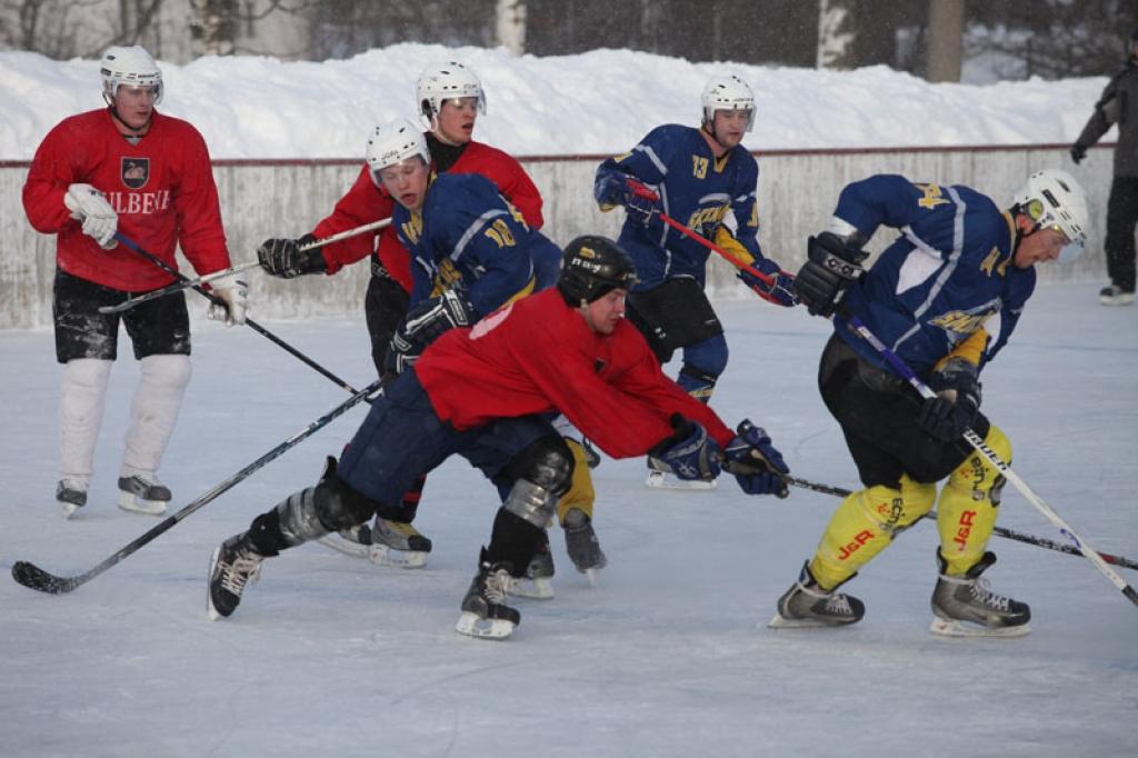 Gulbeniešu spēle ar smilteniešiem.
Autors: Gatis Bogdanovs