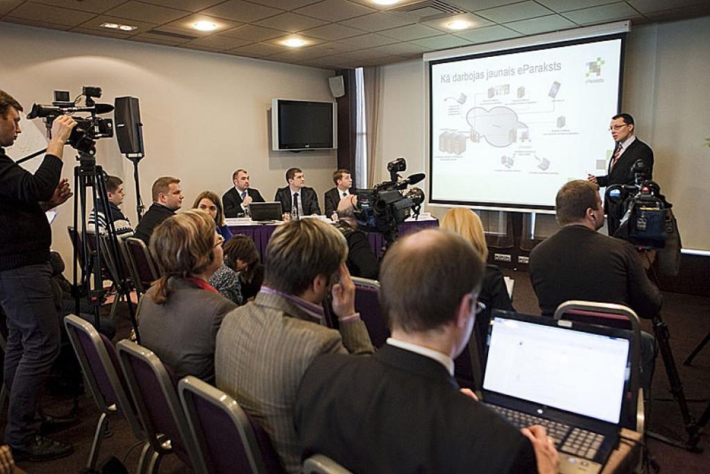 Autors: No personiskā albuma