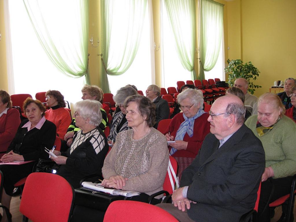 Šoreiz novada pensionāru jautājumu krustugunīs nonāca Balvu un Gulbenes slimnīcu apvienības speciālisti.
Autors: Gatis Bogdanovs