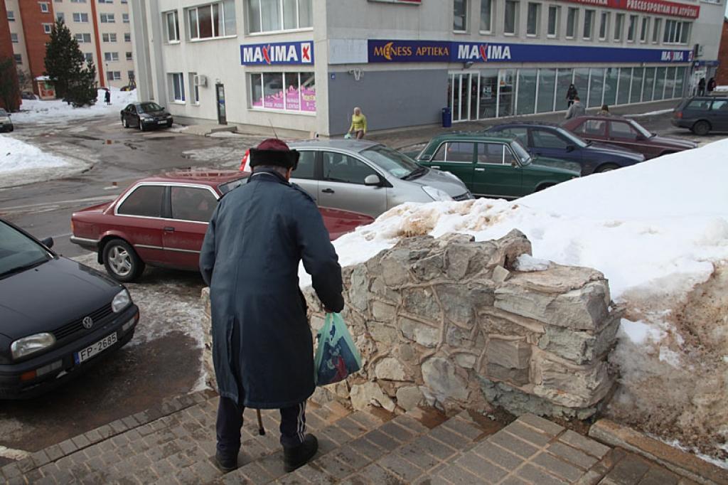 Gulbenes novadā lielāka daļa pensionāru saņem mazas pensijas – no 160 līdz 170 latiem mēnesī.
Autors: Gatis Bogdanovs 