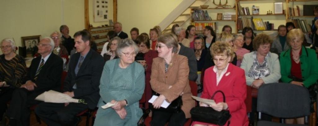 Autors: No personiskā albuma.