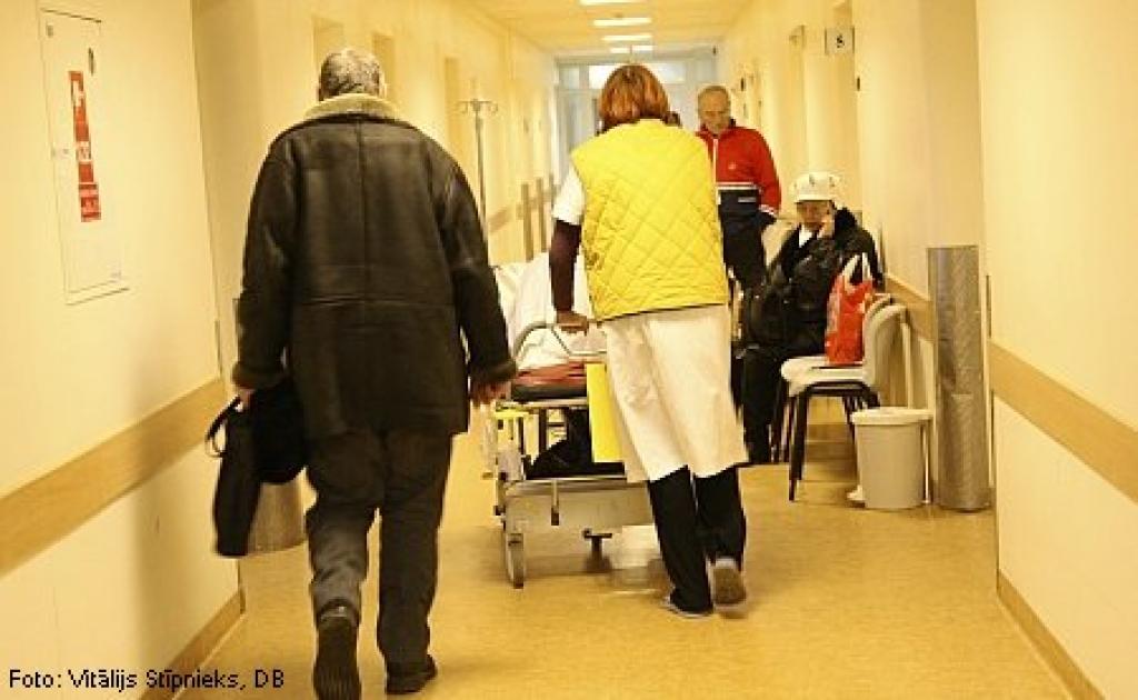 Autors: No interneta