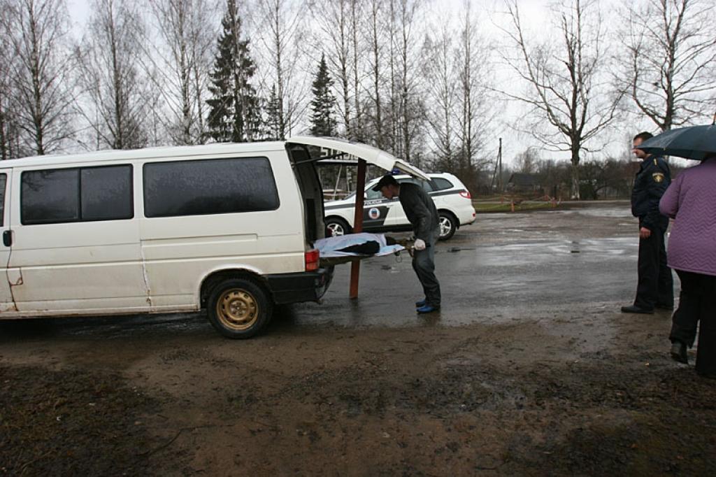 Setdienas pēcpusdienā aiz Nākotnes ielas masīva grāvī tikai atrasts cilvēka līķis.
Autors: Gatis Bogdanovs