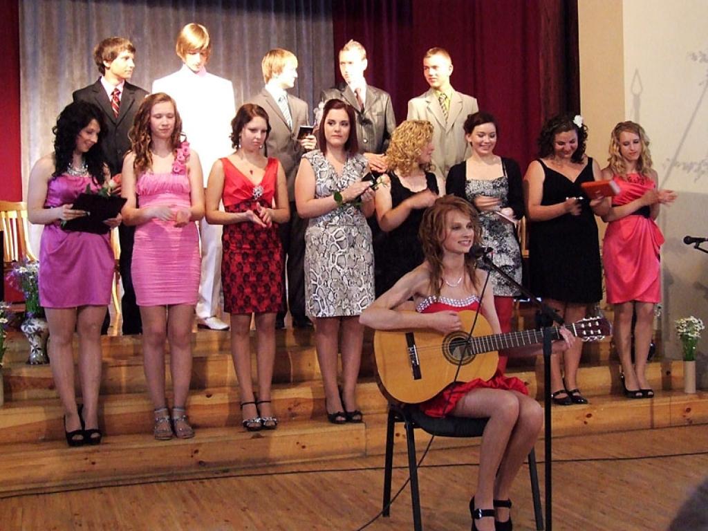 Stāmerienas pamatskolas 9.klases izlaidums.
Autors: Evita Teice