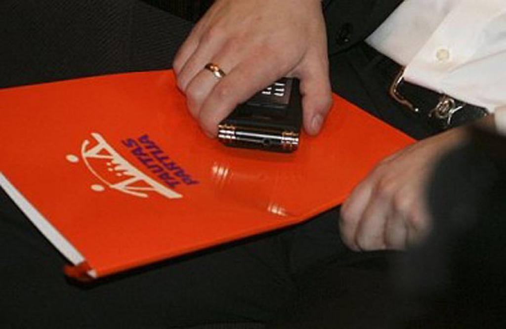 Autors: No interneta.