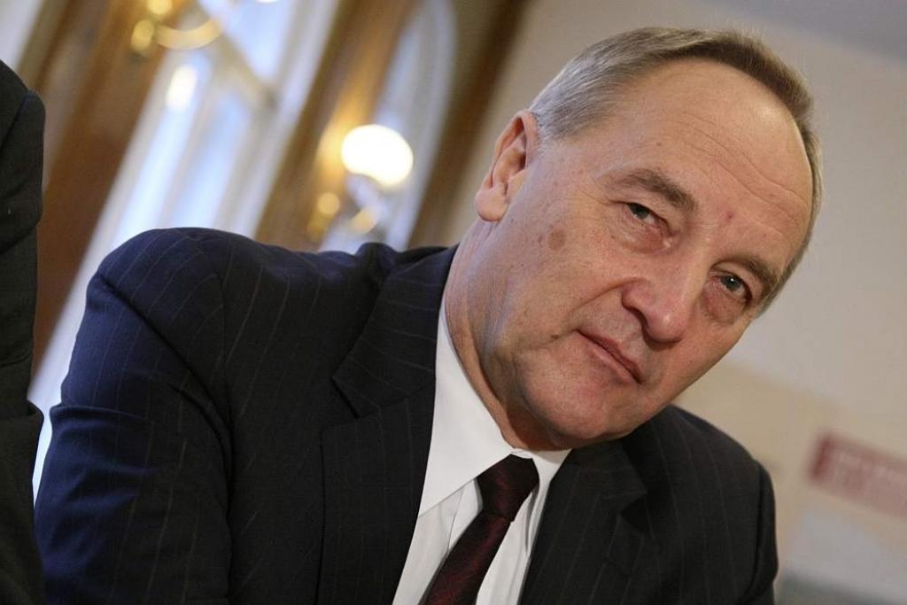 Par Latvijas prezidentu ievēl bijušo baņķieri Andri Bērziņu.
Autors: www.db.lv