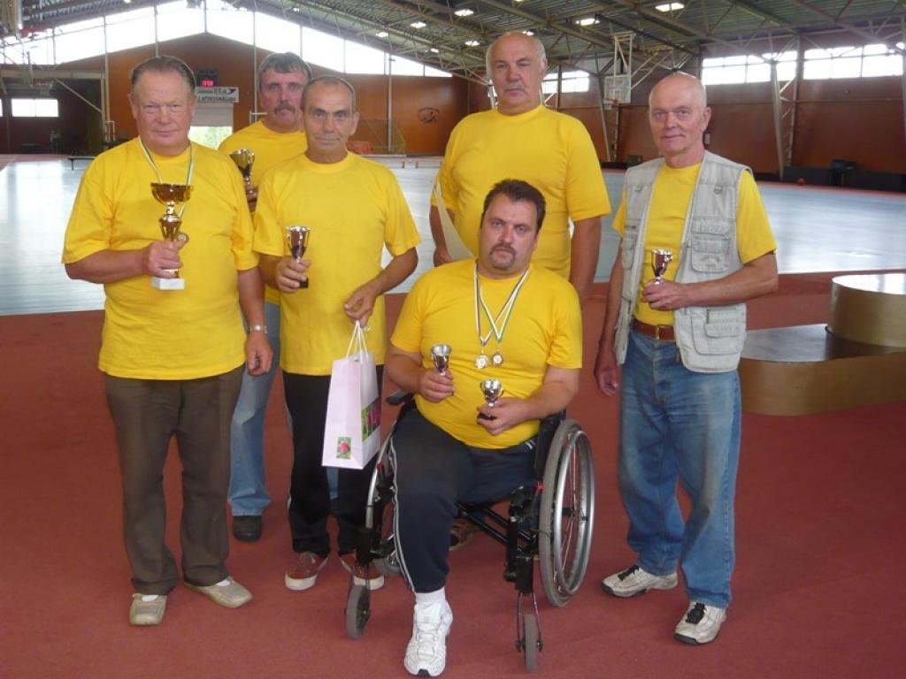 Autors: no personīgā albuma