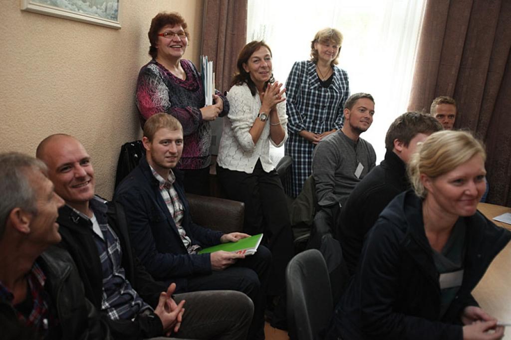 Četrpadsmit Silkeborgas ģimnāzijas skolotāji viesojās Gulbenes novada valsts ģimnāziju, kur tikās ar skolotājiem un skolēniem.
Autors: Gatis Bogdanovs