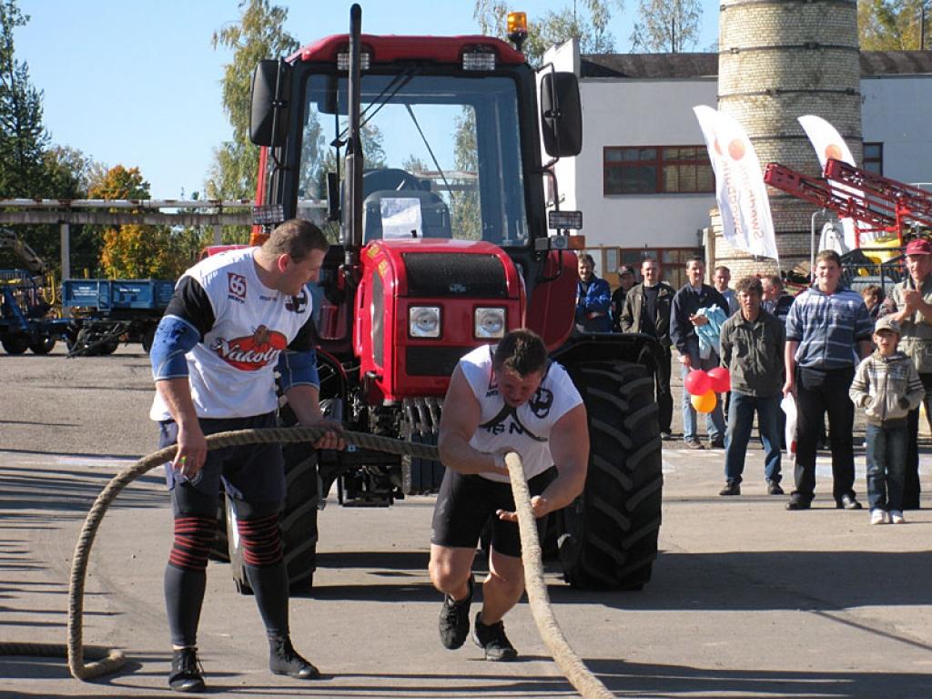 Sestdien klientu dienā Šķieneros zemniekus no visas Latvijas kopā pulcināja SIA 