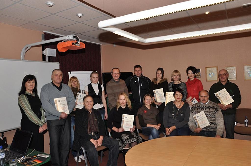 Fotokonkursa „Neparastais un saudzējamais manā  novadā” dalībnieki.
Autors: No personiskā albuma