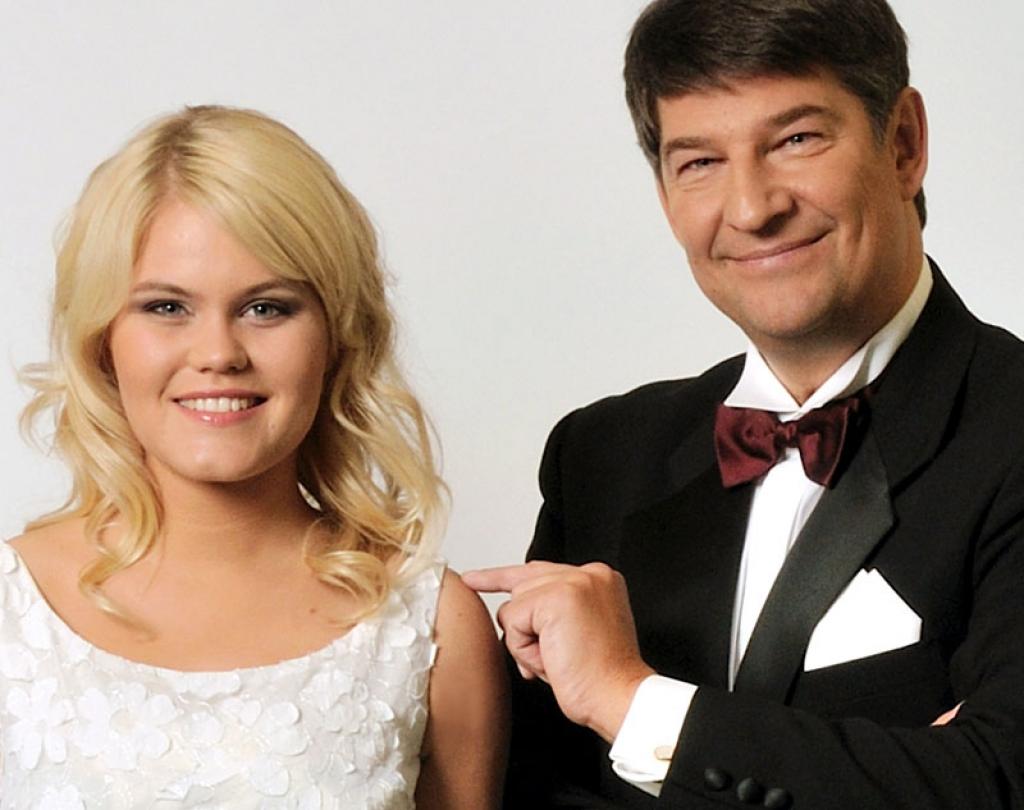 Ziemassvētkos uz skatuves Ķīpsalā uzstāsies latviešu populārās mūzikas un klasiskās mūzikas leģenda Ingus Pētersons un TV šovu un Eirovīzijas zvaigzne Annija Putniņa, kas pirmoreiz mūzikā tikās pirms dažiem gadiem, atveidojot galvenās lomas pasaulslavenā mūzikla Les Misérables orģināliestudējumā Ķīpsalā. 
Autors: Publicitātes foto