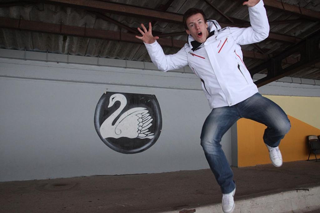  bobslejā nonācu, pateicoties Edgaram Maskalānam, kurš mani bija pamanījis novada sporta spēlēs Litenē un aicināja aizbraukt uz treniņnometni. Sākumā biju noskaņots pesimistiski – ko tad es tur varu? Taču Edgars mani pierunāja,