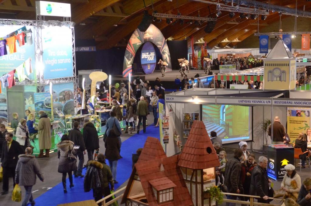 Autors: No personiskā albuma,