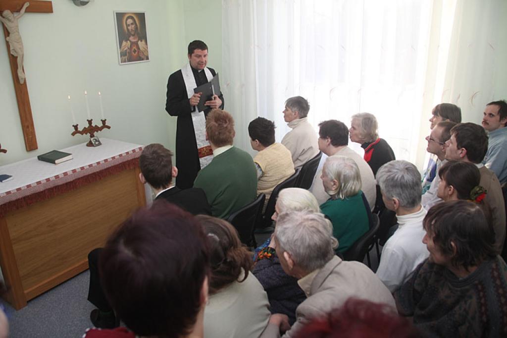 Līdz šim Litenes filiālē atsevišķas telpas kapelai nav bijis. Tagad šeit ikviens varēs atnākt un klusībā parunāties ar Dievu. Tā būs vieta, kur tiks rīkotas arī svētbrīži kopā ar mācītāju.
Autors: Gatis Bogdanovs