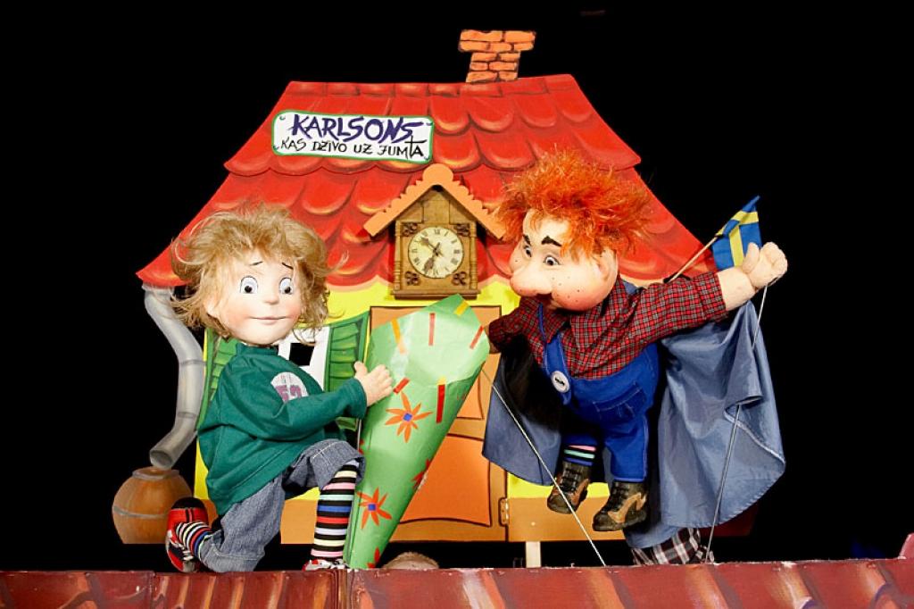 Kārļa Auškāpa un Lailas Kirmuškas iestudētā izrāde 