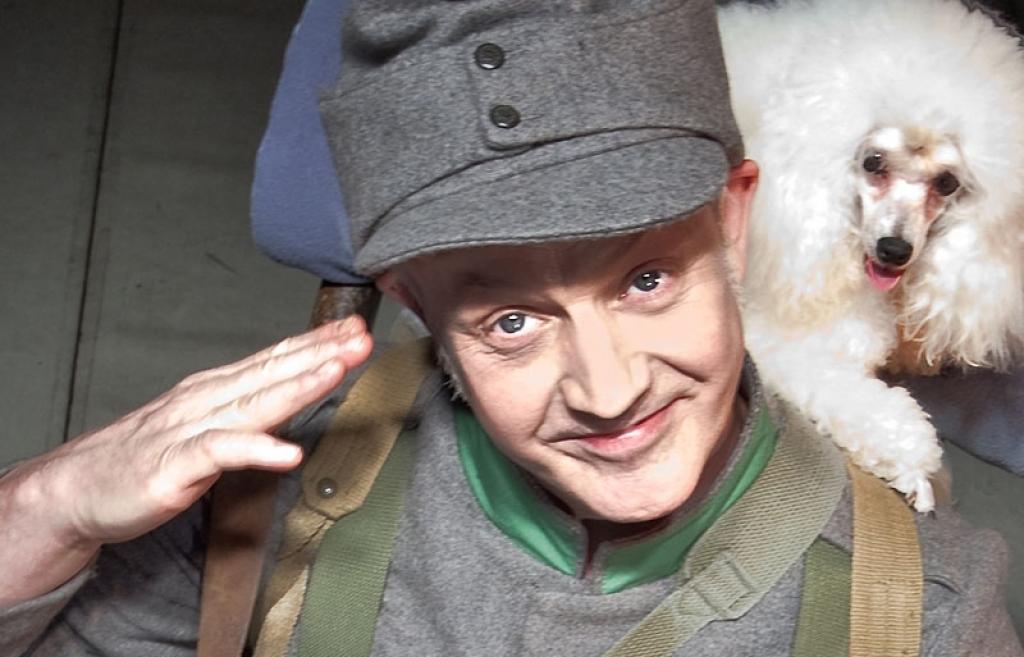 Skats no Izrādes. Tālivaldis Lasmanis Šveika lomā.
Autors: No teātra arhīva.