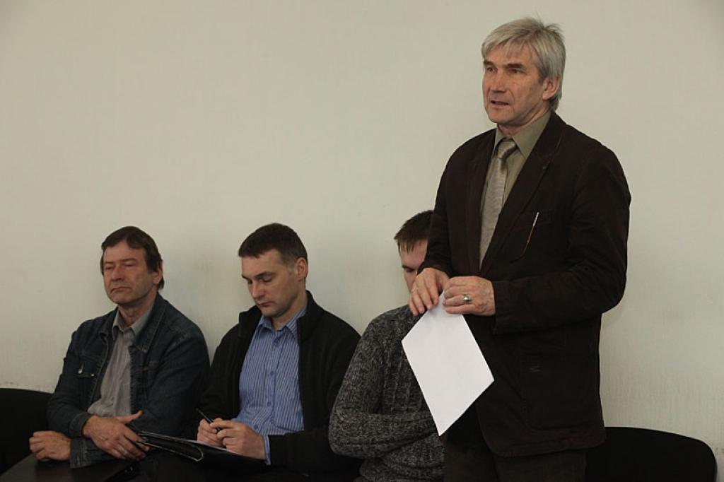 Ar 30.martu Gulbenes pilsētas pārvaldes vadītāja darbavieta būs vakanta. Osvalds Lucāns (centrā) turpmāk būs SIA “Madonas namsaimnieks” vadītājs.
Autors: Gatis Bogdanovs