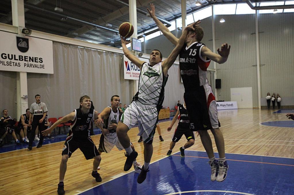 Mārtiņš Pētersons spēlē ar vefiešiem ieguva 10 punktus. 
Autors: Gatis Bogdanovs