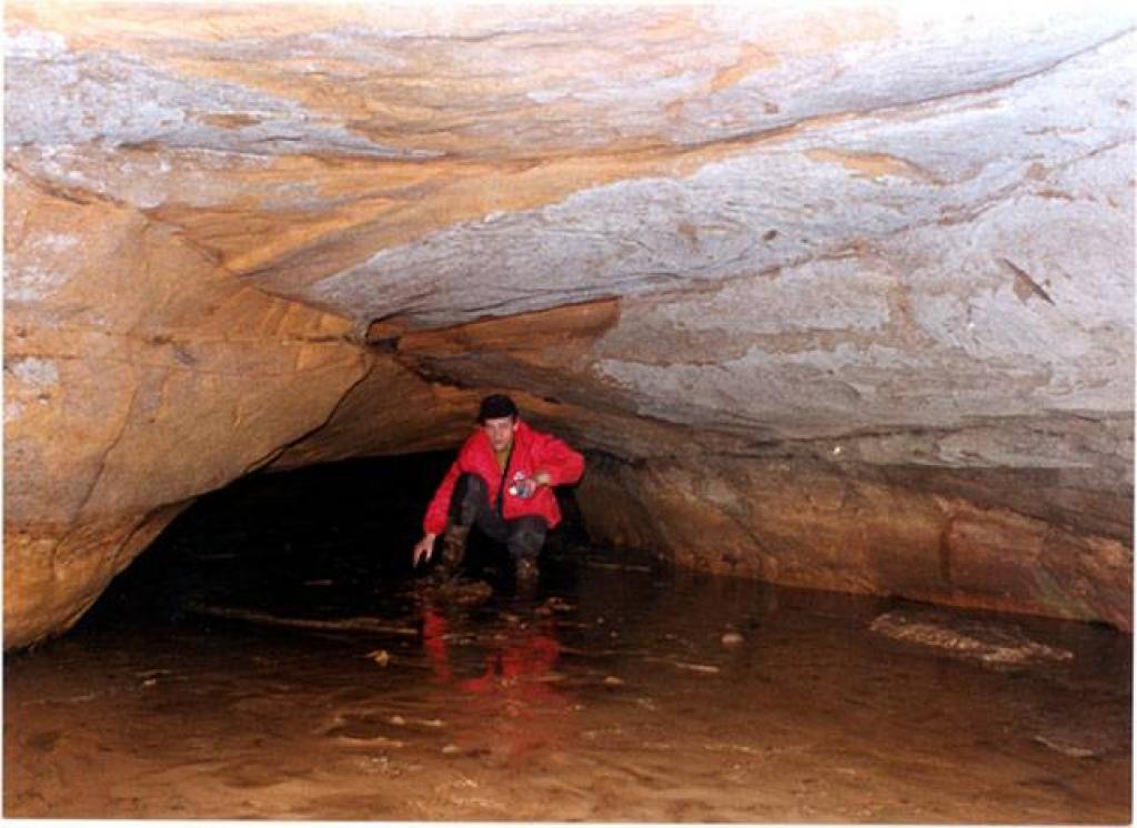 Pazemes ezeri Straupē.