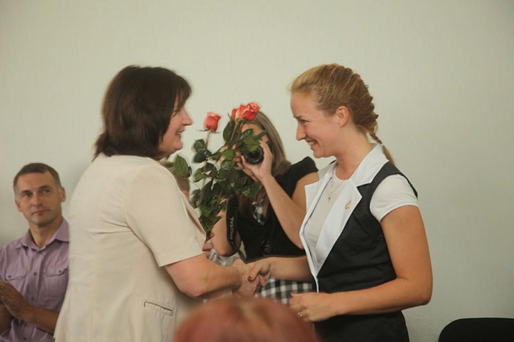 Par Gulbenes novada jauniešu centru „Bāze