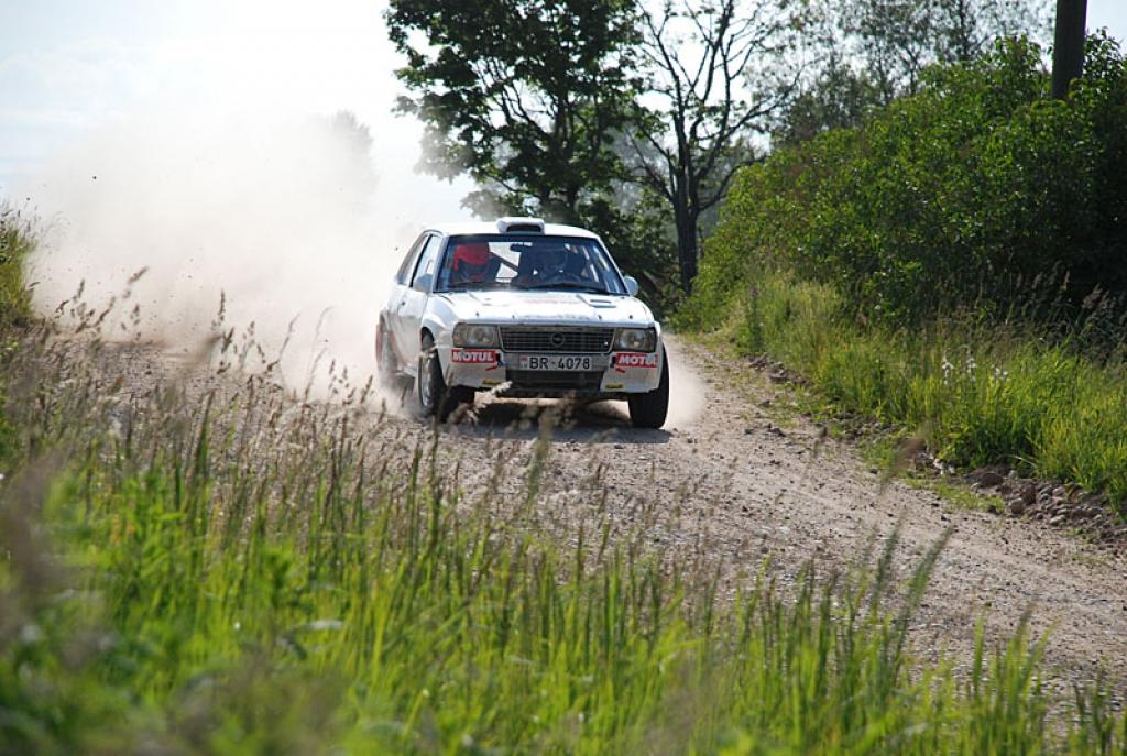 Viestura Tilgasa/ Modra Žeimuta ekipāža „2WD Open