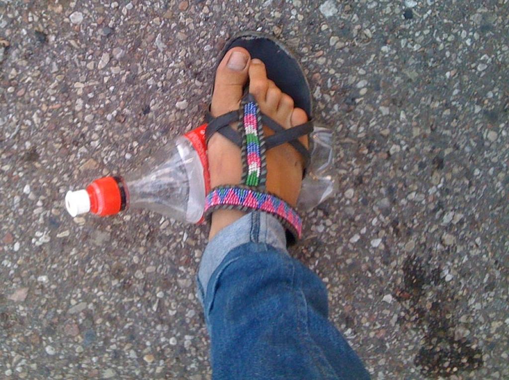 Rancēniete Rūta Pauloviča atkritumus šķiro ne tikai mājās. To viņa dara ikdienā, piemēram, arī ceļojot ar velosipēdu. 
Autors: No personiskā arhīva. 