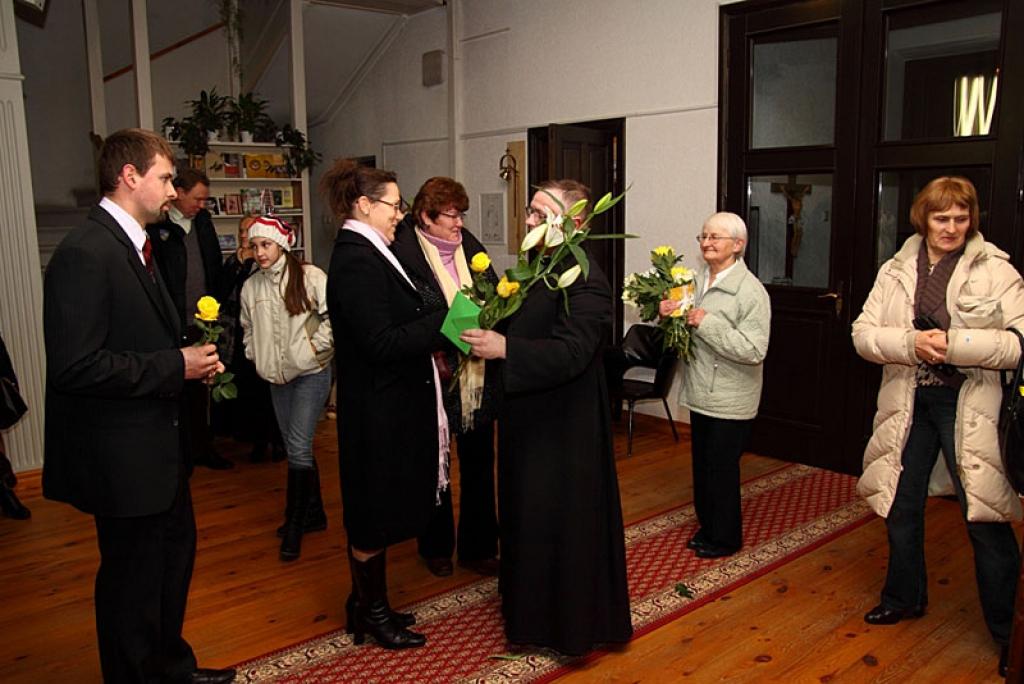 Savā 43. dzimšanas dienā priesteris Vjačeslavs Bogdanovs Alūksnē vadīja svēto misi, kurā piedalījās arī daudzi gulbenieši.
Autors: Voldemārs Safronovs