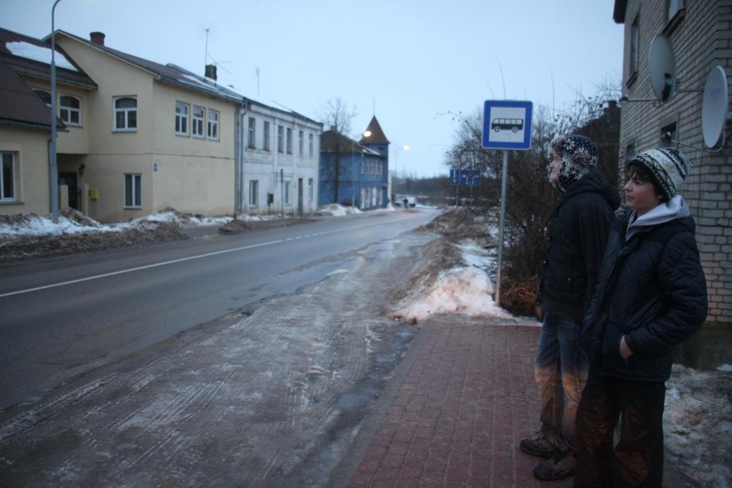 Dzelzceļa ielas rekonstrukcijas laikā izveidota jauna pieturvieta „Gauja