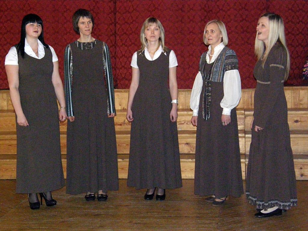 Dzied Gulbenes kultūras centra vokālais ansamblis 