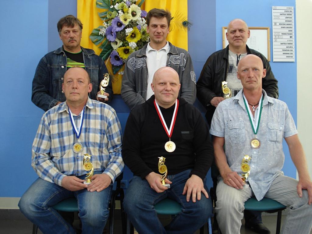 1.rindā no kreisās J.Praznicāns, R.Līviņš, V.Ziediņš;  2.rindā no kreisās I.Gritāns, R.Skuja, V.Pudņikovs.
Autors: No personiskā arhīva 