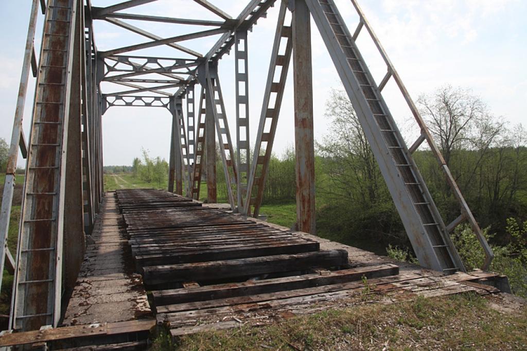 Litenieši atzīst, ka šo tiltu ļoti daudzi ikdienā izmanto, lai  nokļūtu pāri Pededzei.
Autors: Gatis Bogdanovs