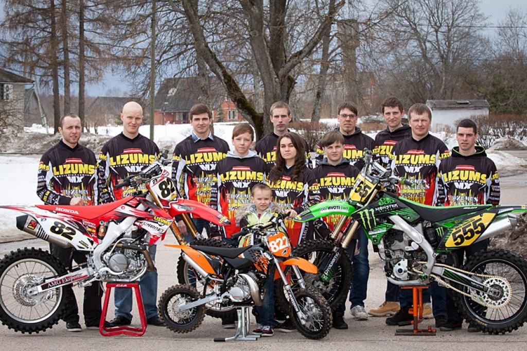 Lizuma motokrosistu komanda ir pilna cīņas spara. Sportisti ir gatavi katrās sacensībās rādīt, ko spēj.
Autors: No personiskā arhīva 